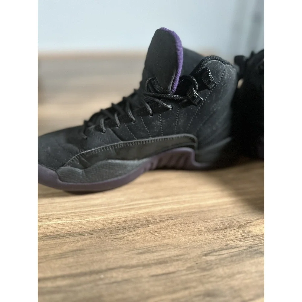 Nike‎ Air Jordan Retro XII Youth 5Y Black Grand Purple 153265 051